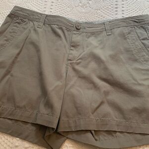 Natural Reflections shorts, size 14, 5” inseam